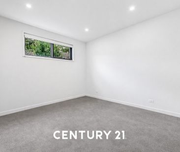 A Rare Dual-Living Luxury Residence - Photo 5