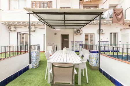 Calle Hernán Cortés, Valencia, Valencian Community 46004 - Photo 4