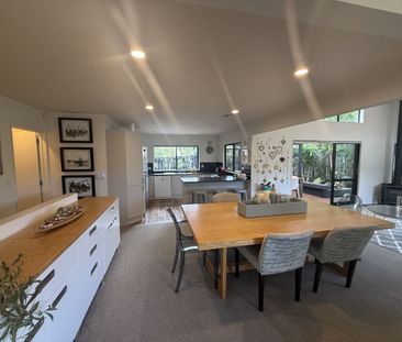 WhatÃ¢€™s Not to Love! Private, Beautiful Gardens & Room for the Wh... - Photo 6