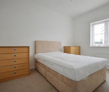 2 bedroom semi-detached bungalow to rent - Photo 4