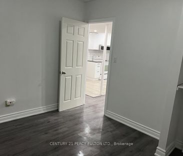 Detached Home For Lease | E7356728 - Photo 6