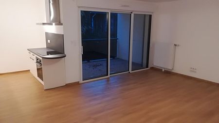 Location Appartement 3 pièces 74m² BIHOREL 76420 - Photo 3