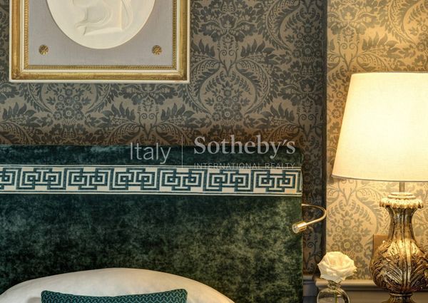 Elegant apartment a stone's throw from the Spanish Steps