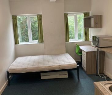 Studio to rent - Photo 3