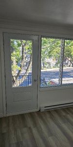 3 1/2 TOUT INCLUS, RÉNOVÉ À NEUF - Photo 3