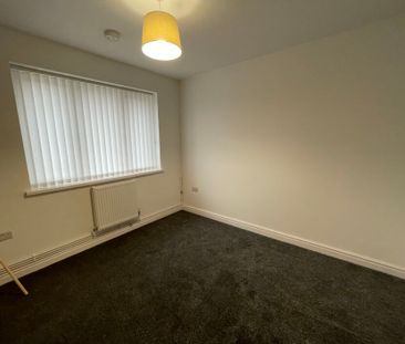 Manor Way, Neath, SA11 - Photo 4