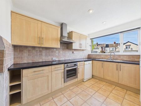 3 bedroom terraced house to rent - Photo 2