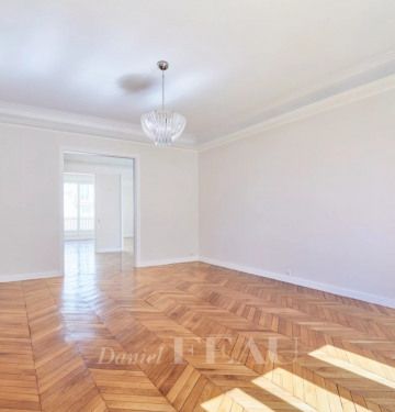 Appartement • Auteuil Nord - Photo 1