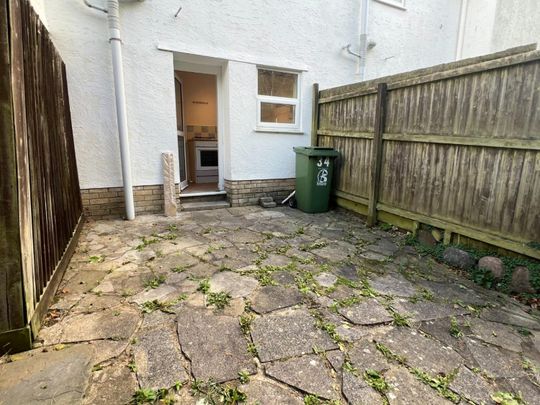 1 bedroom House To Let Total Size: 473 SQ FT - Photo 1