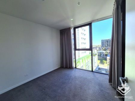 Fully Furnished 1 Bedroom 1 Bathroom / 1 Car Apt - Photo 5