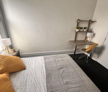 2 bedroom house share to rent - Photo 3