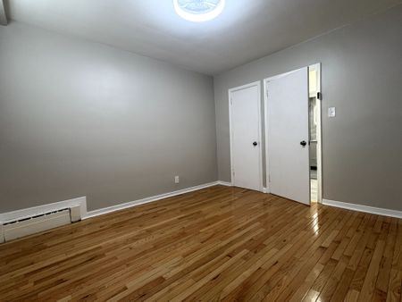 For Lease - 233 Pannahill Road Unit# Unit 1, Toronto, Ontario - Photo 3