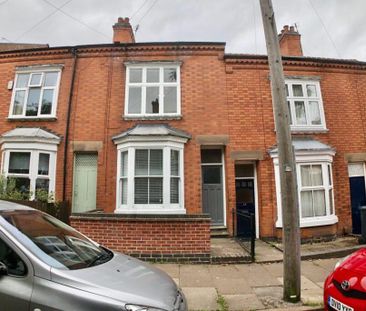 4 bedroom terraced house to rent - Photo 5