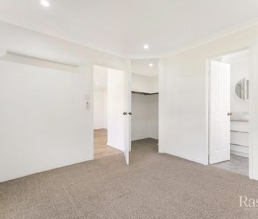 Freshly Renovated Comfort in the Heart of South Lake - Photo 3