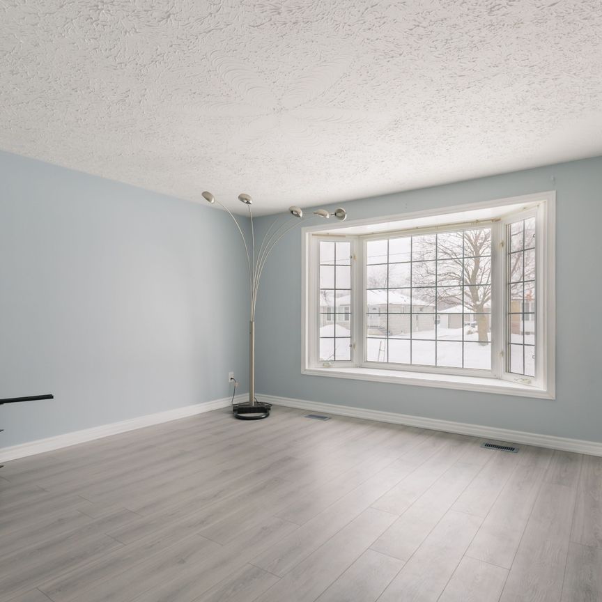 For Lease - 29 Monterrey Drive, Toronto, Ontario - Photo 1