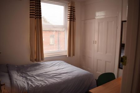 4 bedroom house to rent - Photo 5