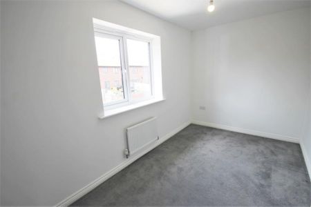 Booth Crescent, TF3 5HX - £940 pcm - Photo 3