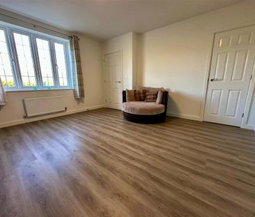 3 bedroom property to rent - Photo 3