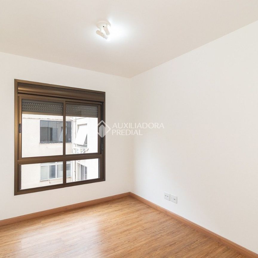 Apartamento com 3 quartos e 90m² para alugar em Menino Deus, Porto Alegre. - Foto 1
