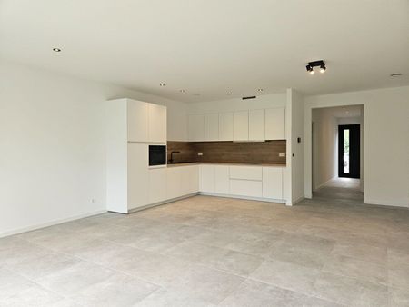 Nieuwbouwwoning met 3 slaapkamers en tuin in het centrum van Mol! - Photo 4
