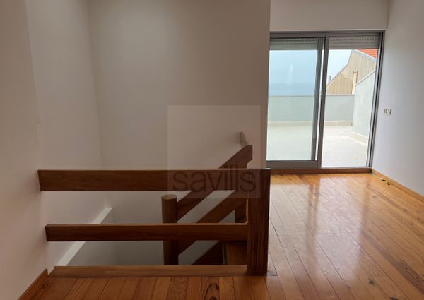 Excelente T3 duplex para arrendar com vista Mar, Foz - Porto