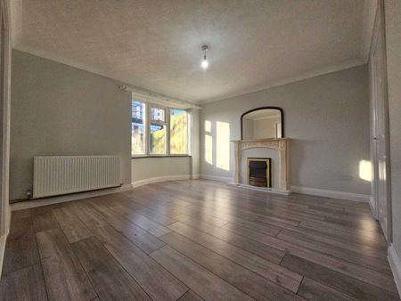 Almond Croft, Birmingham - Photo 2