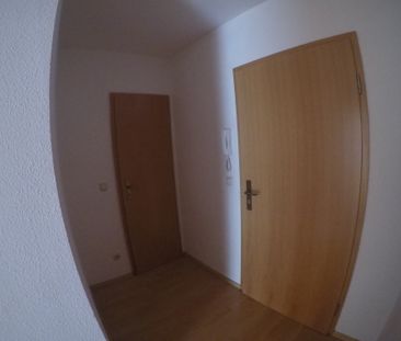 schöne 2-Raum Dachgeschosswohnung in Geras Zentrum - Photo 2