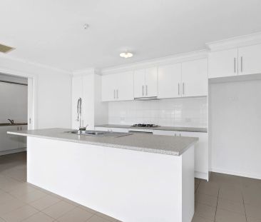 3 Bedroom Unit In Great Location - Photo 5