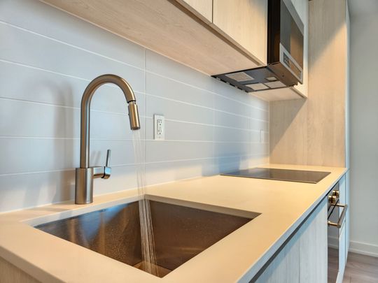 For Lease - 120 Broadway Avenue Unit# 704N, Toronto, Ontario - Photo 1