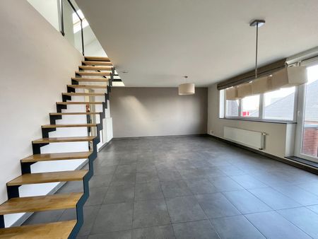 DUPLEX IN LOFTSTIJL - 2 SLPS & BUREAU - 100 M² - Photo 2