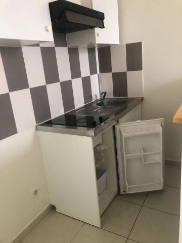 Beau studio avec coin nuit à Montesson - Photo 4