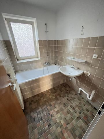 WBS Wohnung ab 3 Personen mit Aufzug | 3 Zimmer im gepflegten Haus in Castrop-Rauxel - Photo 5