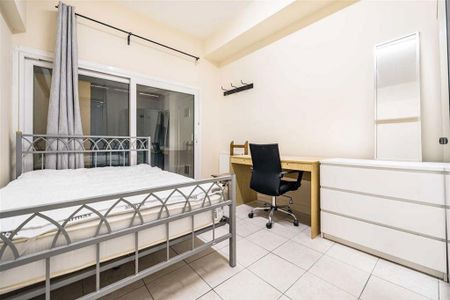 4 bedroom flat to rent - Photo 2