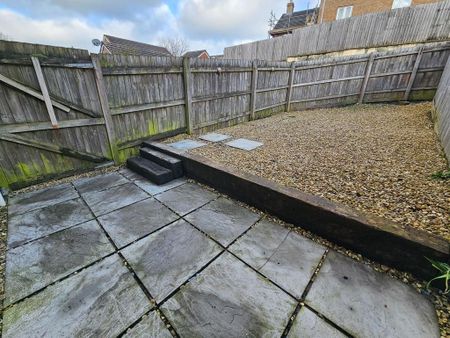 4 bedroom terraced house to rent - Photo 5