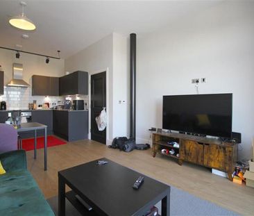 1 bedroom penthouse to rent - Photo 5