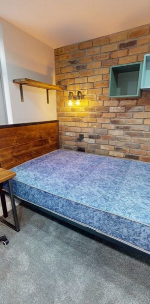 Studio 3, 158 Tiverton Road Birmingham - Photo 1