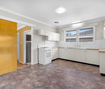 Neat and tidy 3-bedroom home - Photo 5