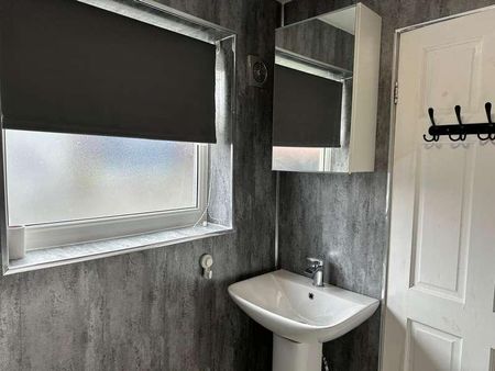 Park View, Fishburn, Stockton-on-tees, County Durham, TS21 - Photo 3