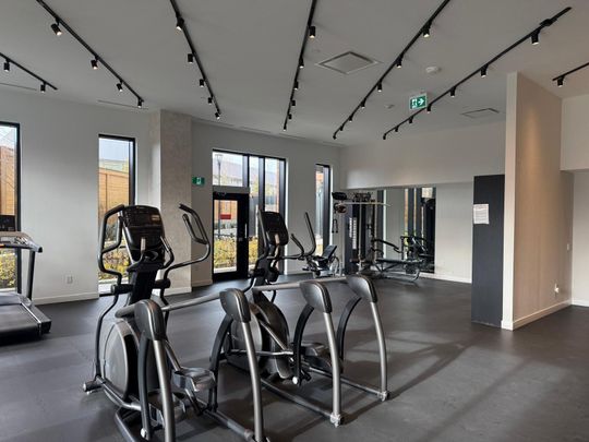 For Lease - 2300 St Clair Avenue Unit# 4, Toronto, Ontario - Photo 1