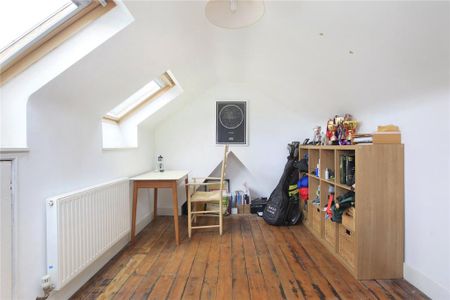 3 bedroom terraced house to rent - Photo 3