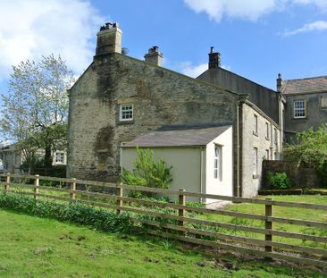 2 bedroom cottage to rent - Photo 1