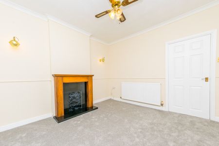 TOPCLIFFE LANE MORLEY LEEDS LS27 0HL - Photo 3