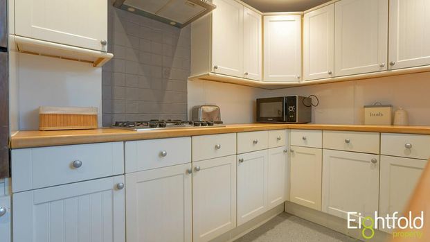 6 bedroom terraced house to rent - Photo 1