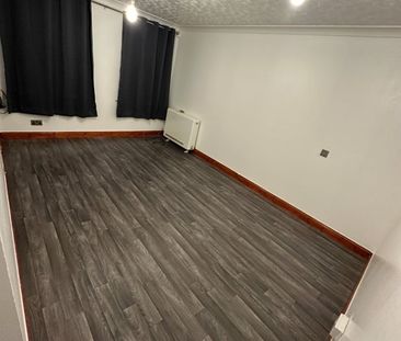 Studio Flat, Marsh Close, LE4 - Photo 4