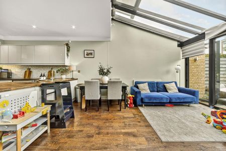Athenlay Road, London SE15 - Photo 3