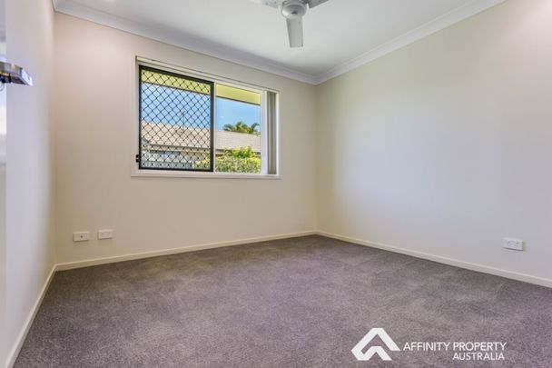 35 Sears Parade - Photo 1