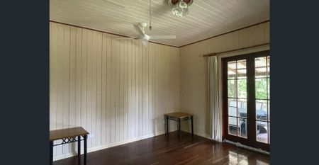 PARTLY FURNISHED RURAL QUEENSLANDER - Photo 5