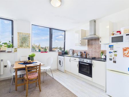 2 bedroom apartment to rent - Photo 5