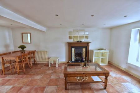 50 High Street, Ballyhalbert, BT22 1BL - Photo 4