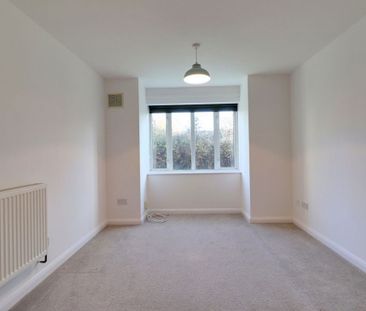 A 1 Bedroom Flat in St Pauls GL51 9EA - Photo 2